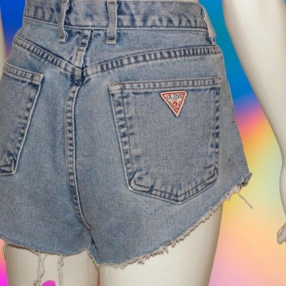 GUESS 050 Vintage Original, Classic Fit, Frayed, Cutoff Shorts Y2K 90s - Size 31 - Picture 6 of 7